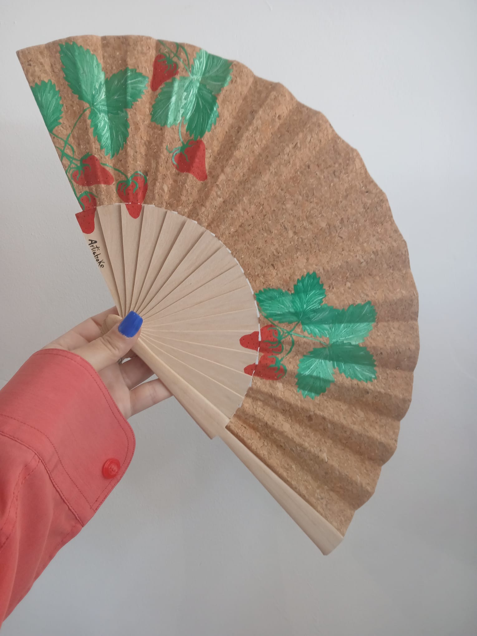 Éventail artisanal en liège