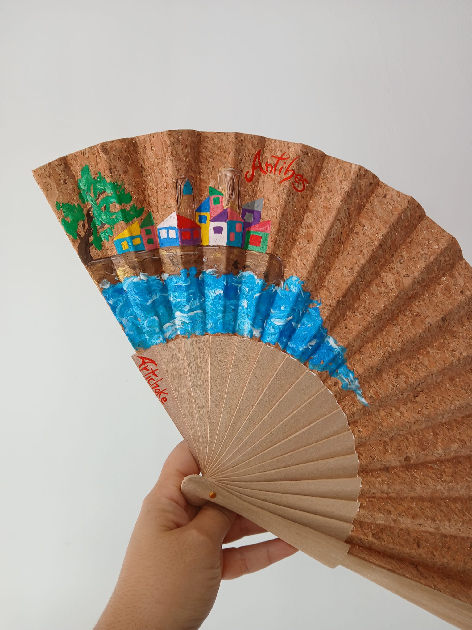 Éventail en liège peint à la main