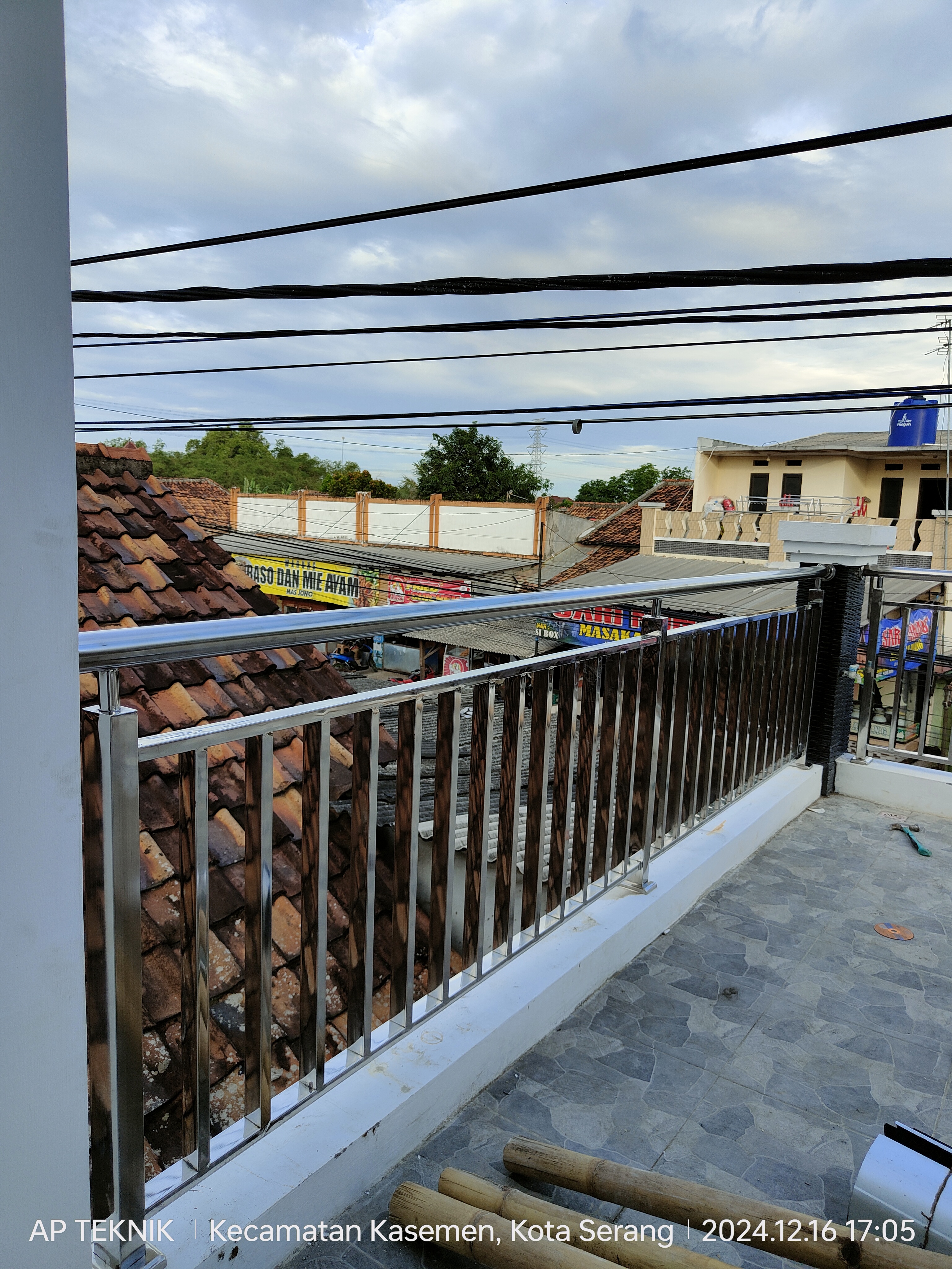 Balkon & Railing tangga minimalis stainless steel 
