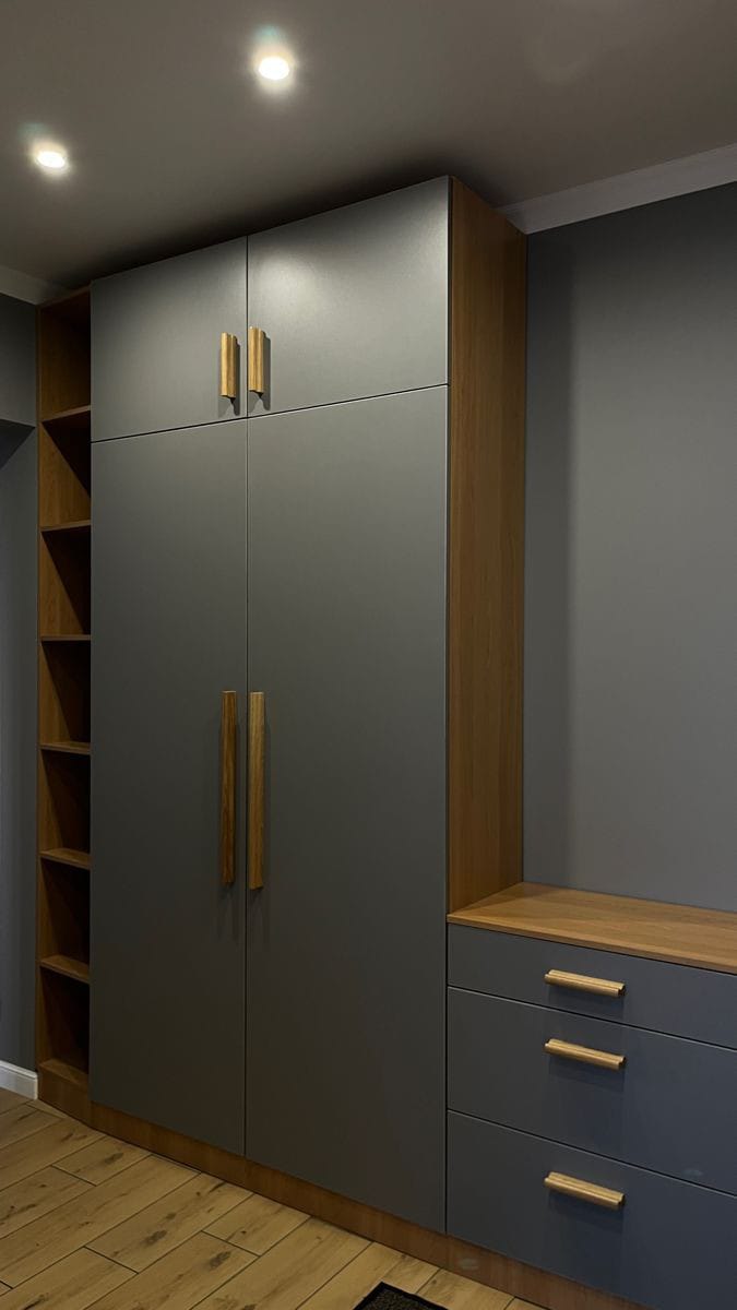 Lemari Modern