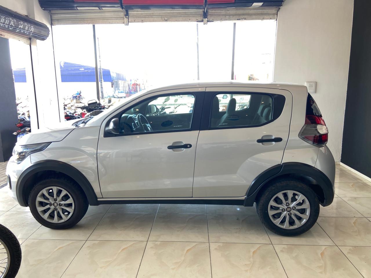 Fiat Mobi Like 1.0 Fire Flex 5p. 2024 | Prata 