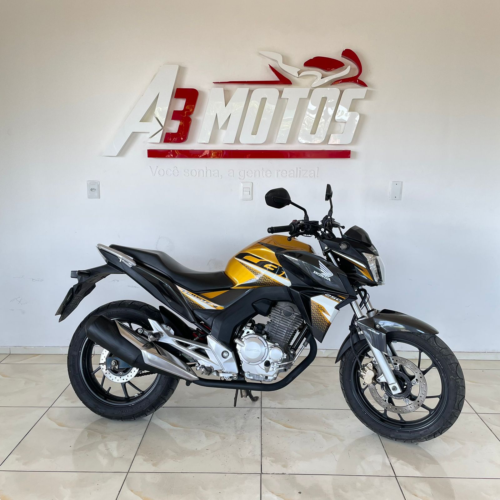 CB 250 TWISTER/FLEXONE - AMARELA