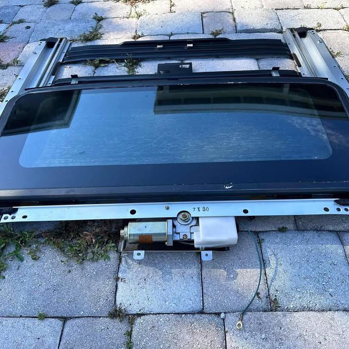 Nissan Silvia S14 Sunroof Assembly