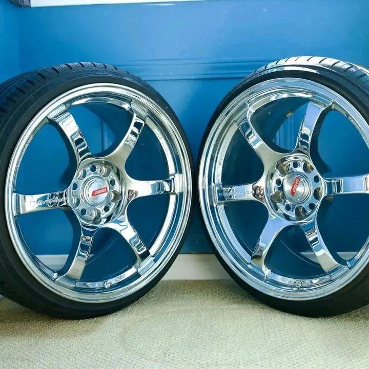 Staggered Triple Chrome Wheel Set 