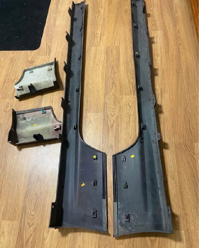 S15 OEM Side Skirts – 