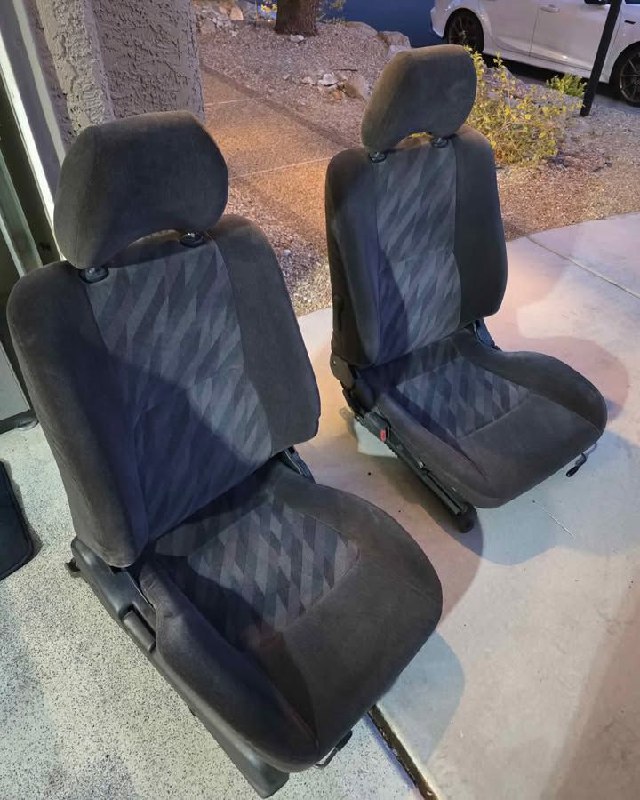 Near-Mint 1995 Nissan 240sx S14 OEM Front Seats -