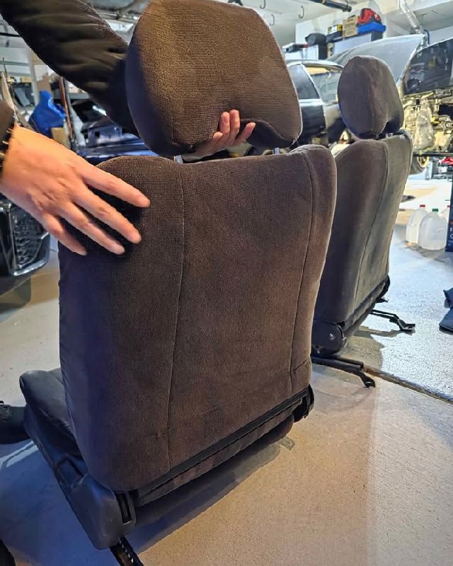 Near-Mint 1995 Nissan 240sx S14 OEM Front Seats -