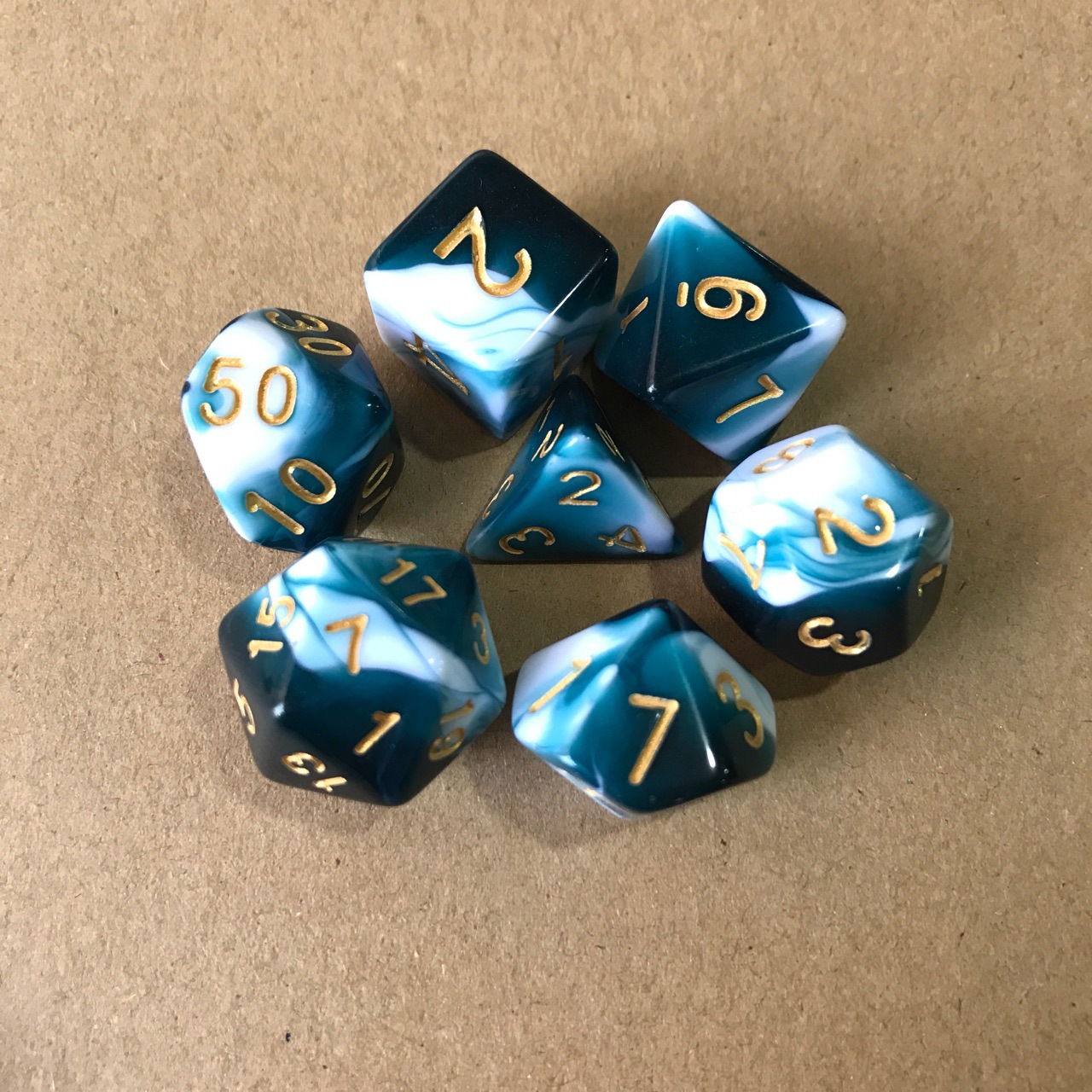  Two color dice