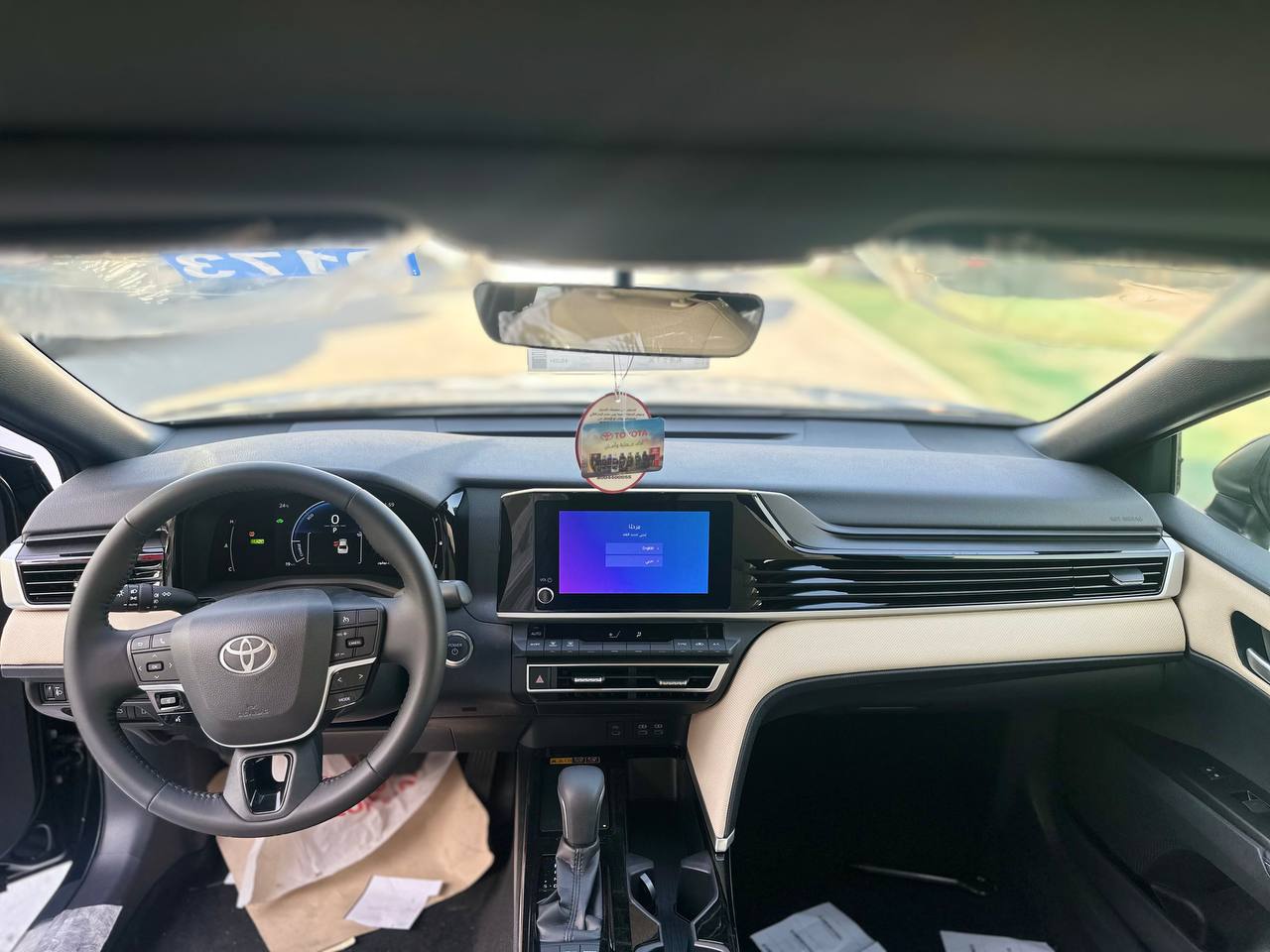 Toyota  CAMRY HYBRID  2025