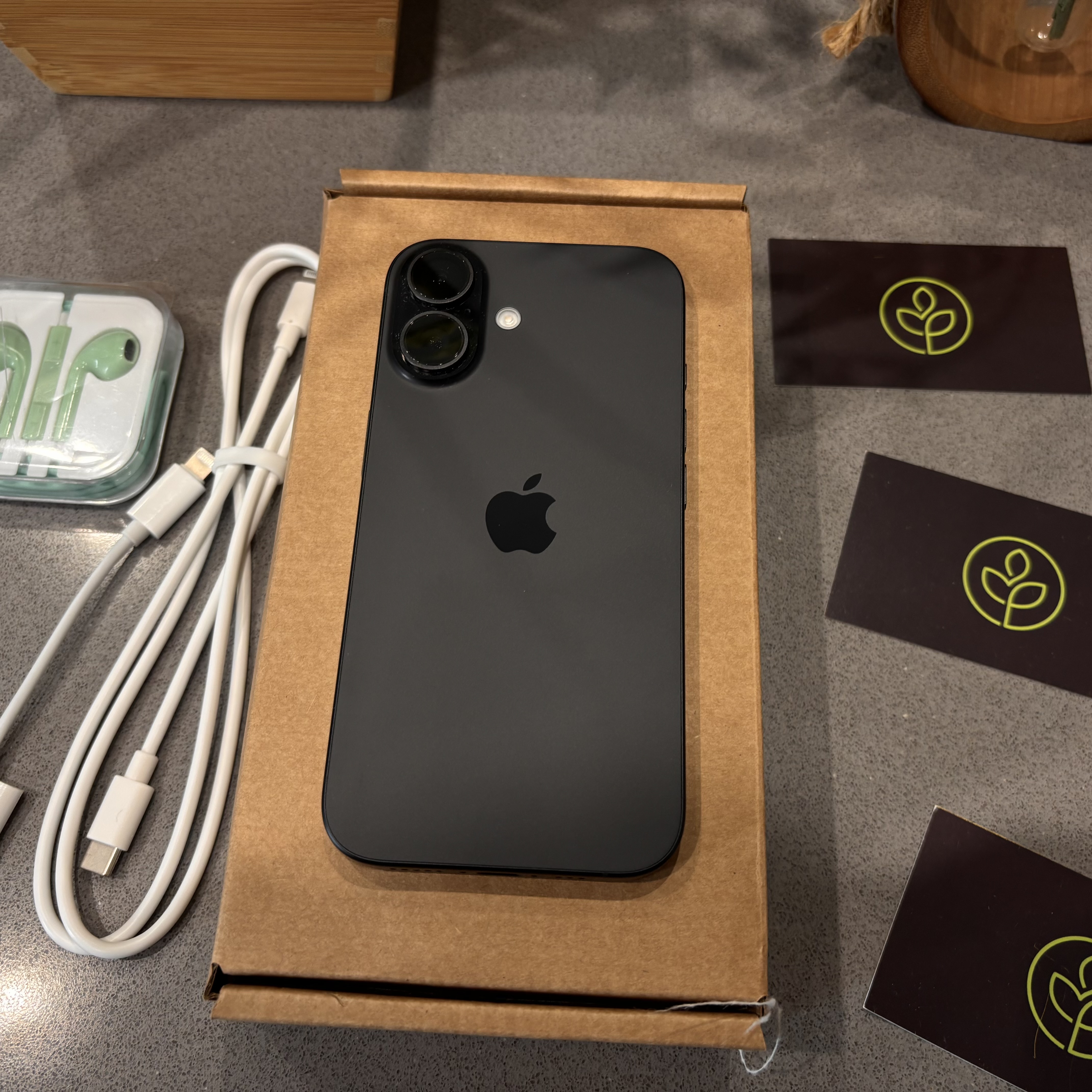 iPhone 16 Km0 128GB - Negro