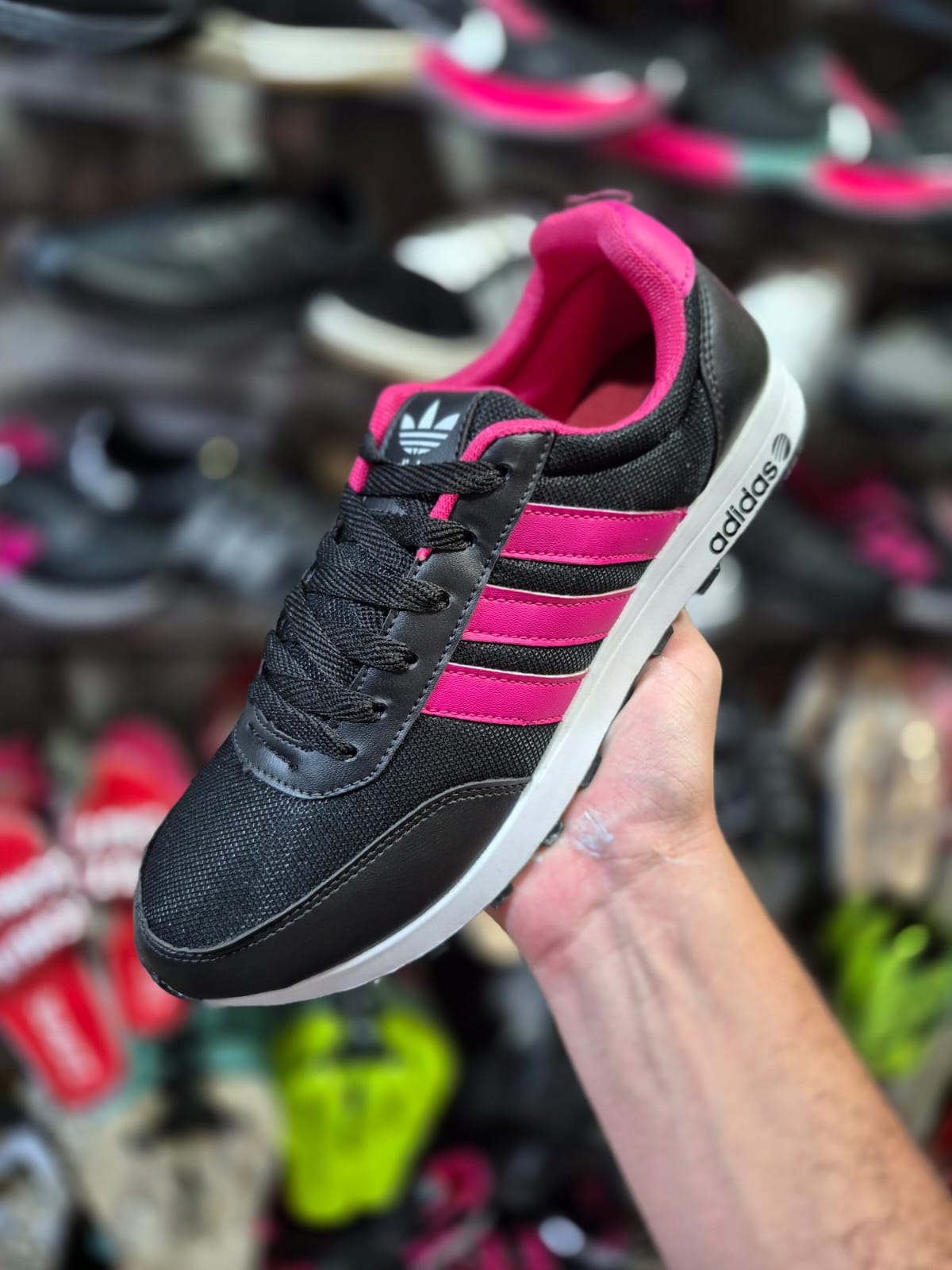 Tênis Neo Preto/Rosa/Branco