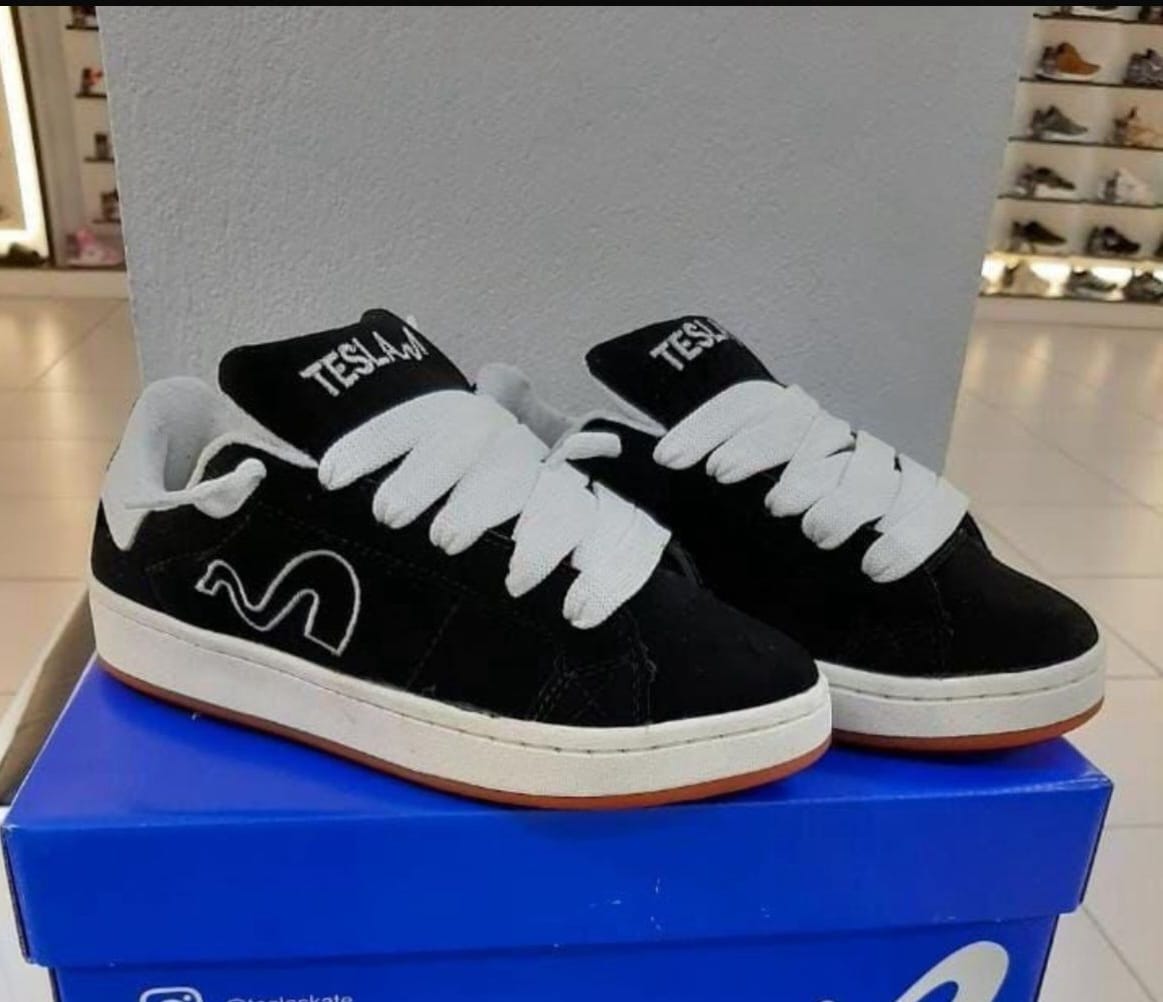 Tênis Tesla Skate Azul Marinho/Dourado/Branco