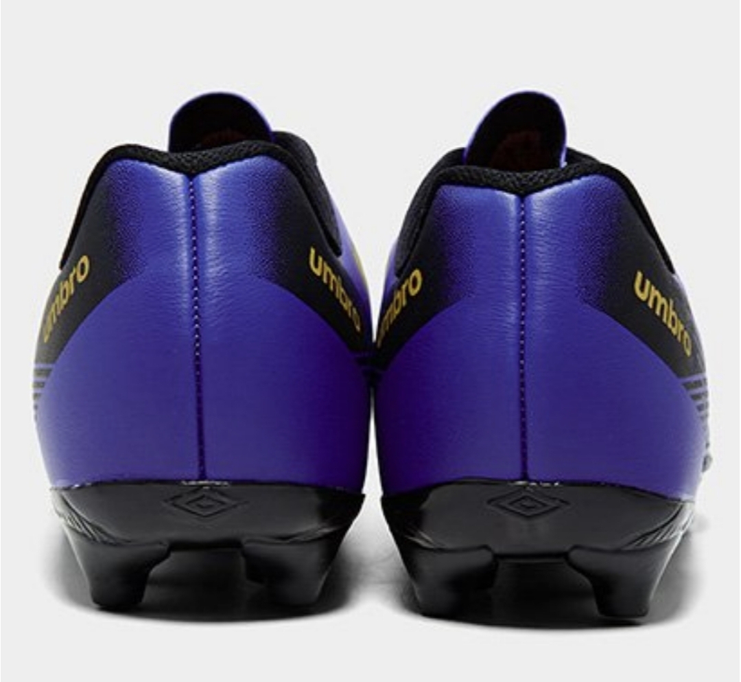 Chuteira Umbro Campo Roxo/preto/dourado