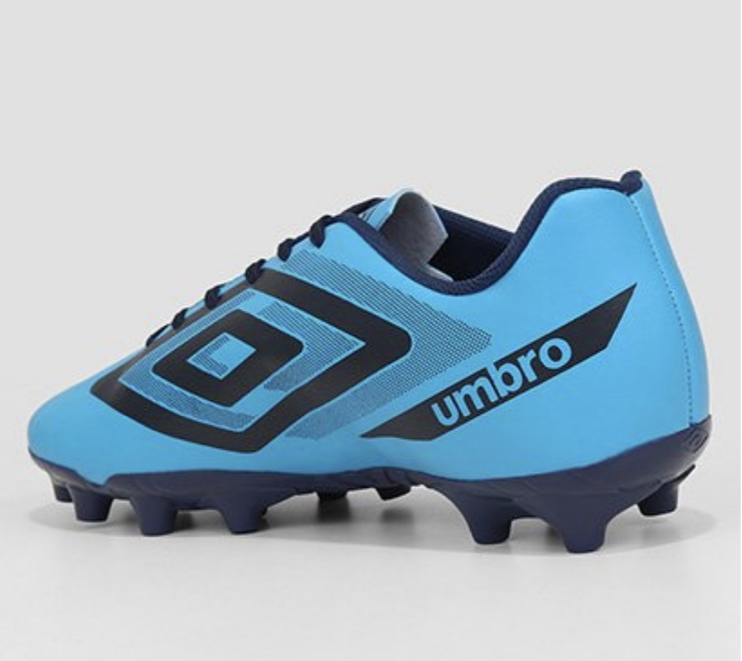 Chuteira Umbro Campo Azul/Preta