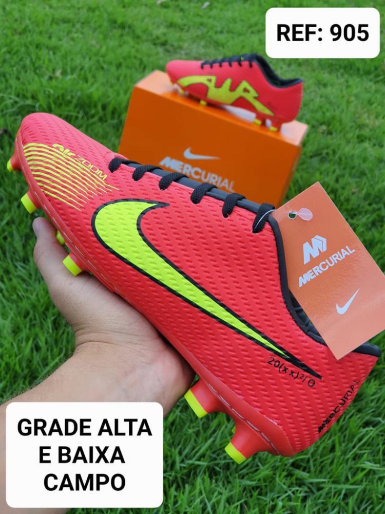 Chuteira NK Cravo/Campo Vermelha Amarela