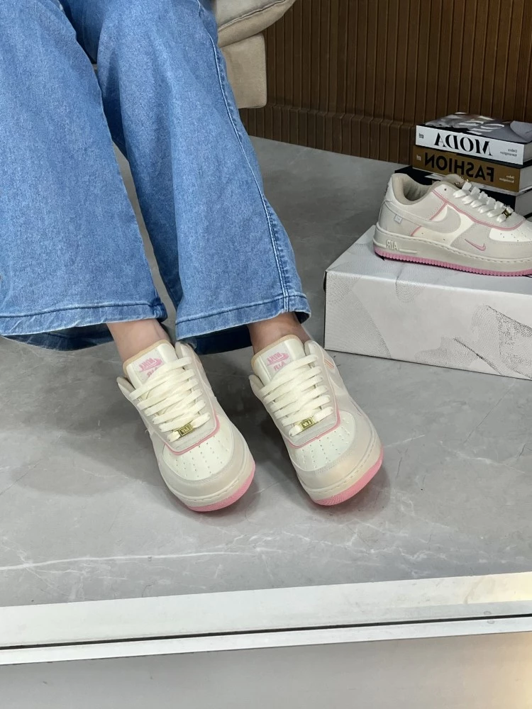 Tênis Nk Air Force 1 Luxo Creme e Rosa