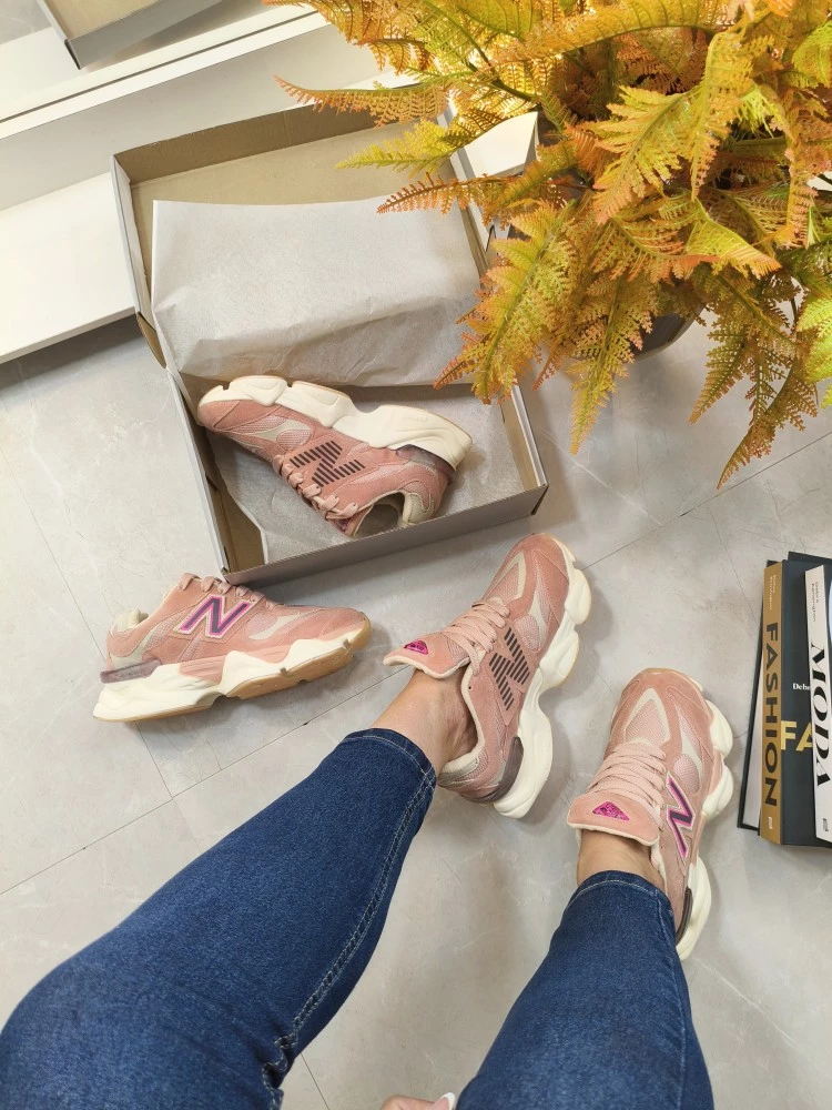 Tênis NB 9060 rosa e branco