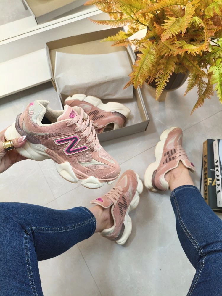 Tênis NB 9060 rosa e branco