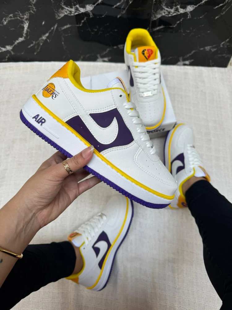 Tênis Nk Air Force 1 Lakers Branco e lilas