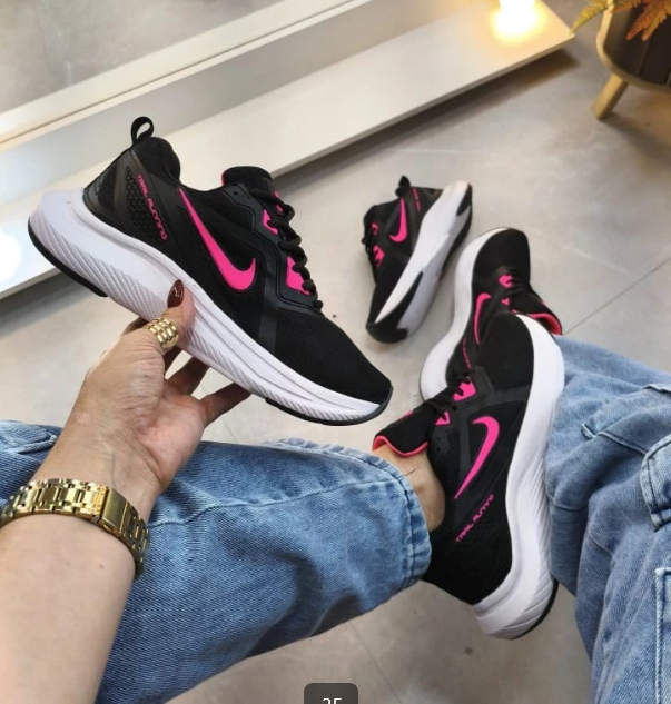 Tênis Nike Running Preto/Rosa/Branco