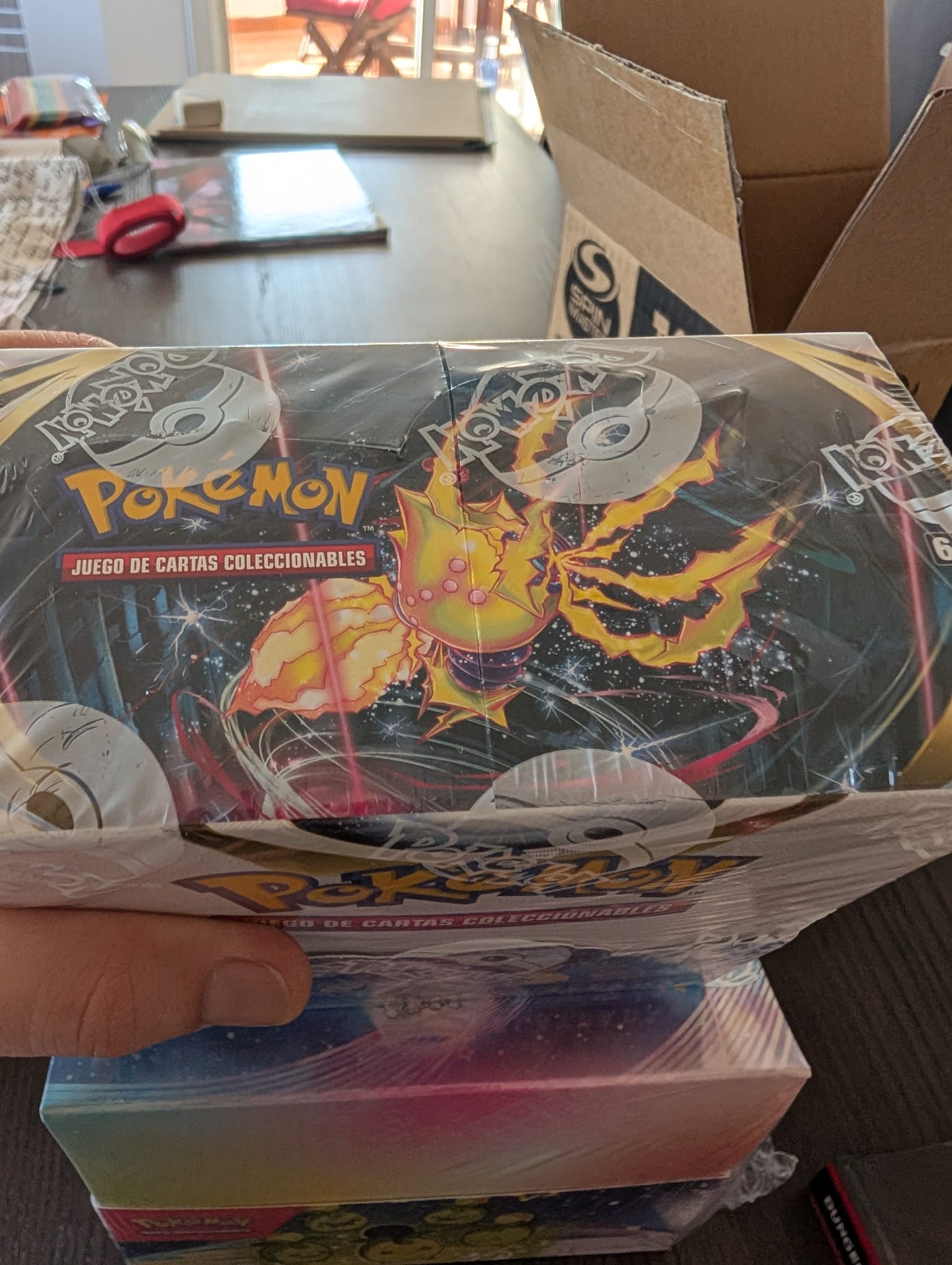 DISPLAY 36 SOBRES POKEMON TCG ESPADA Y ESCUDO - TEMPESTAD PLATEADA