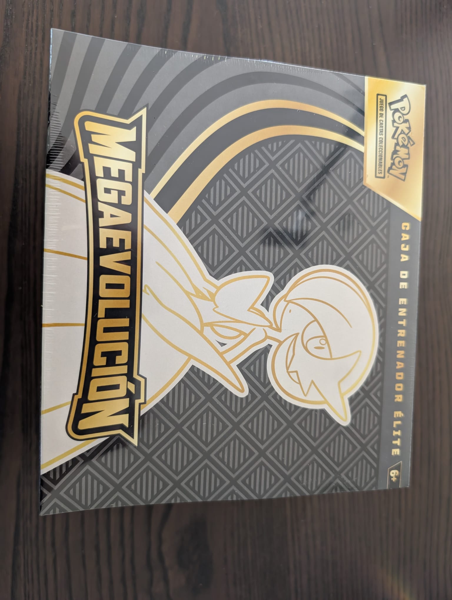 Caja de Entrenador Élite Mega Evolución Pokémon - Gardevoir