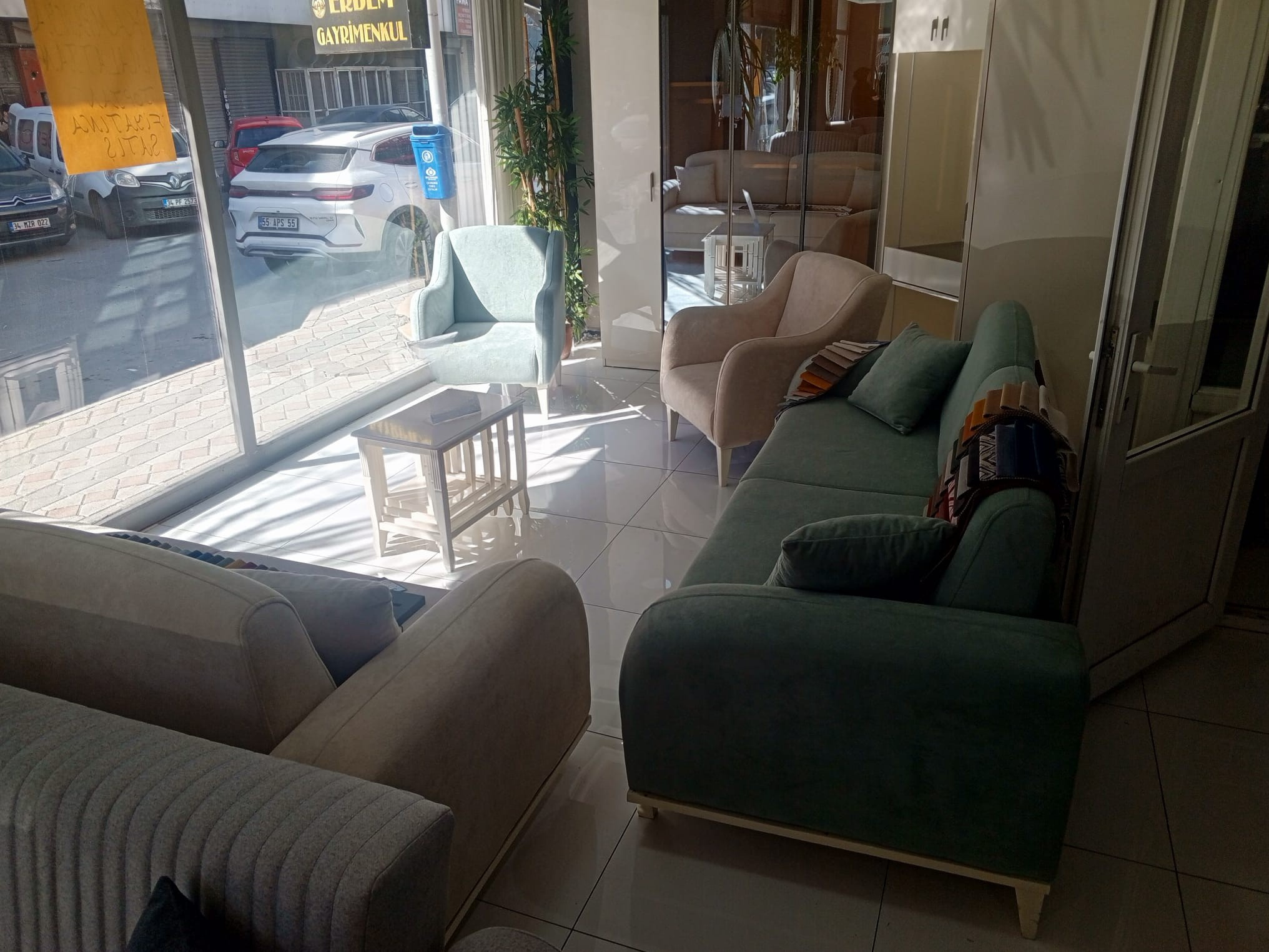 PETRA SANDIKLI KANEPE SETİ