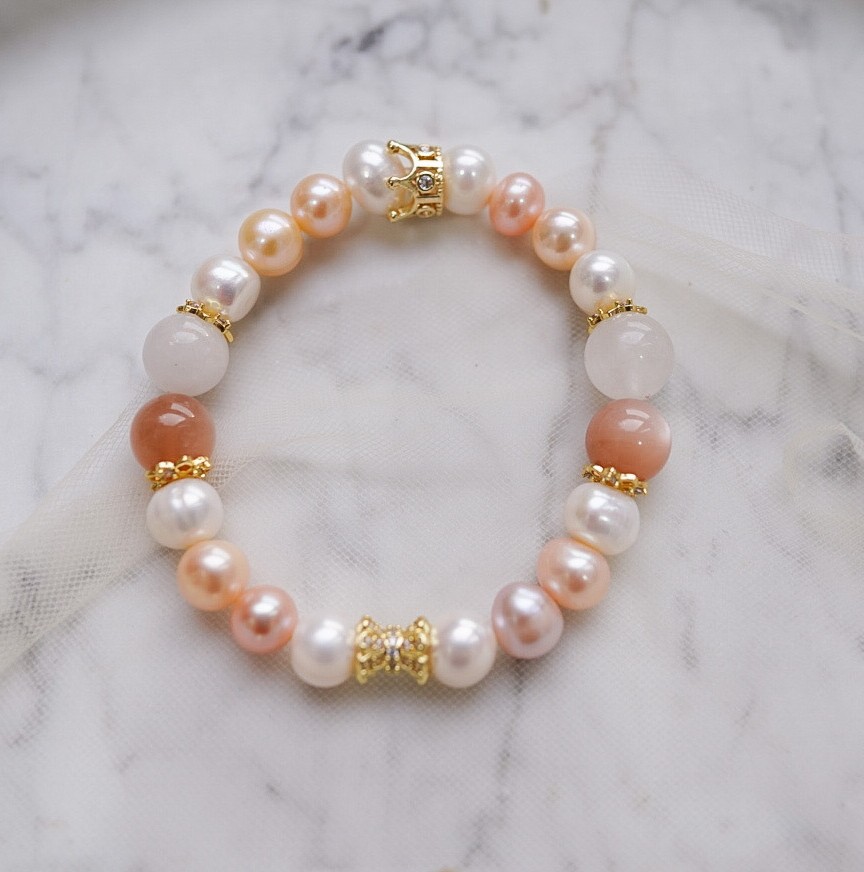 “Knight of Devotion": Goddess Venus Love Spell Pearl & Crystal Bracelet 