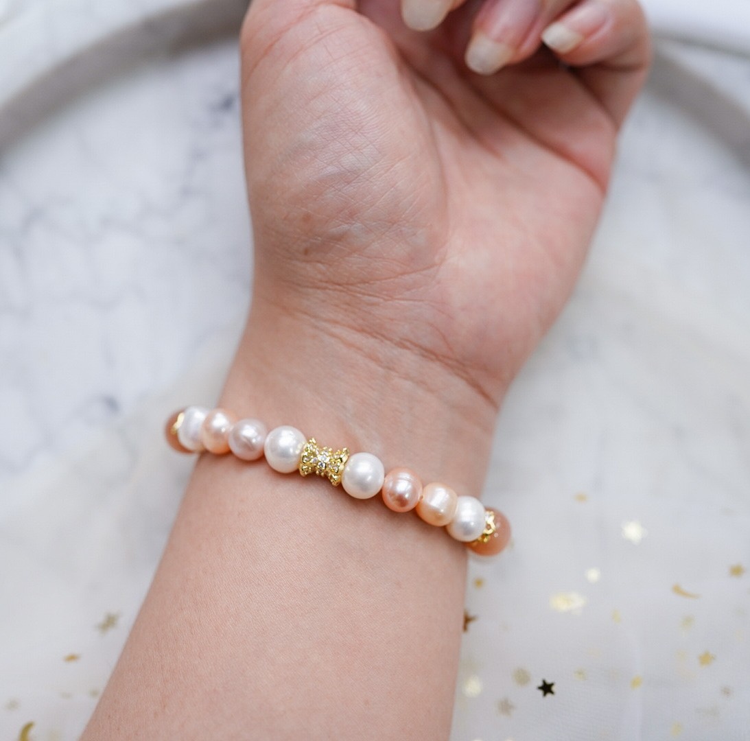 “Knight of Devotion": Goddess Venus Love Spell Pearl & Crystal Bracelet 
