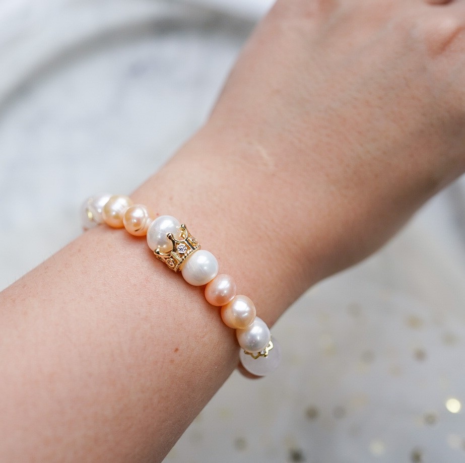 “Knight of Devotion": Goddess Venus Love Spell Pearl & Crystal Bracelet 