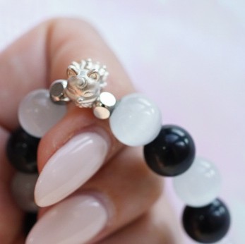 “Shadow Fox Yin Yang” : Obsidian & Selenite bracelet with silver fox charm