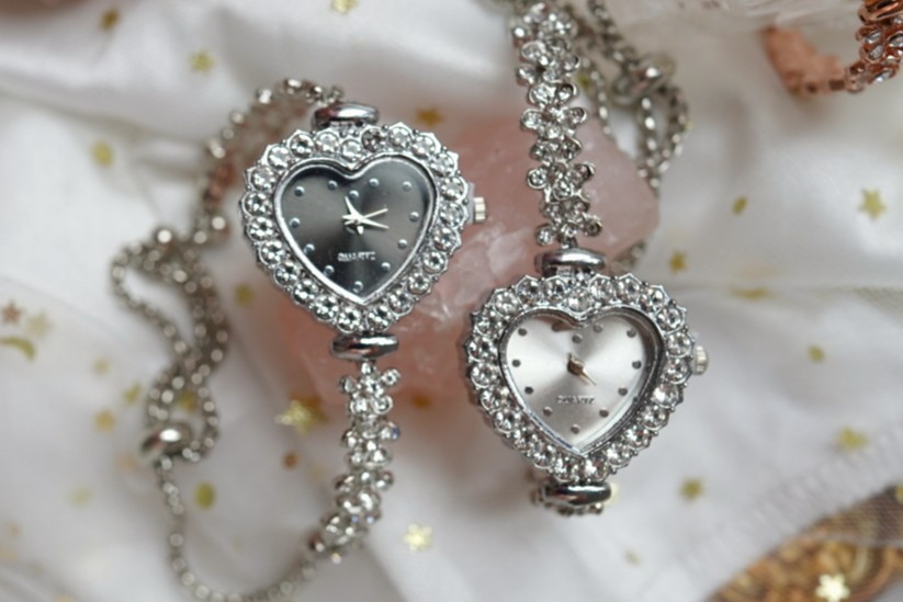 "Celestial Timekeepers Diamond" : Cosmic Energy-infused Cubic Zirconia Vintage Bracelet Watch
