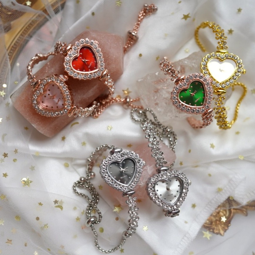 "Celestial Timekeepers Diamond" : Cosmic Energy-infused Cubic Zirconia Vintage Bracelet Watch