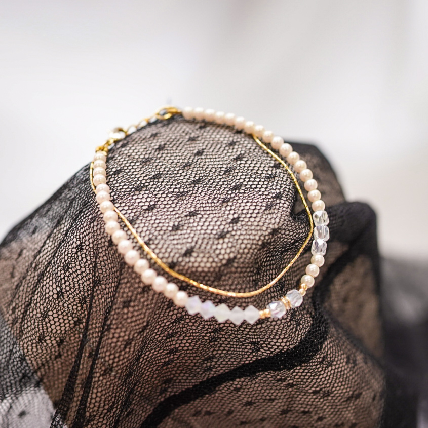 Angel Series : Pearly White Bracelet