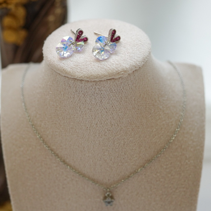The Prosperous Hearts Earrings