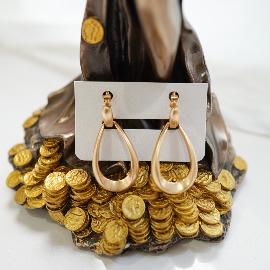 Fortune’s Radiance Gold Loop Earrings (Clip-on)