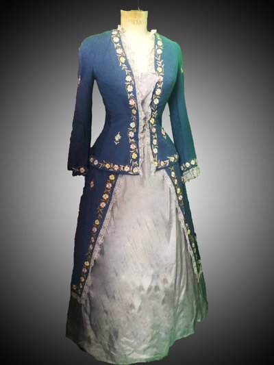 Location robe belle époque