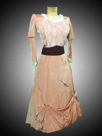 Location robe belle époque saumon