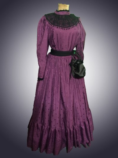 Location robe belle époque prune