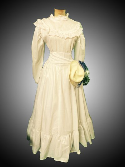 Location robe belle époque