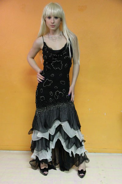 Location robe du soir mousseline de soie perlée