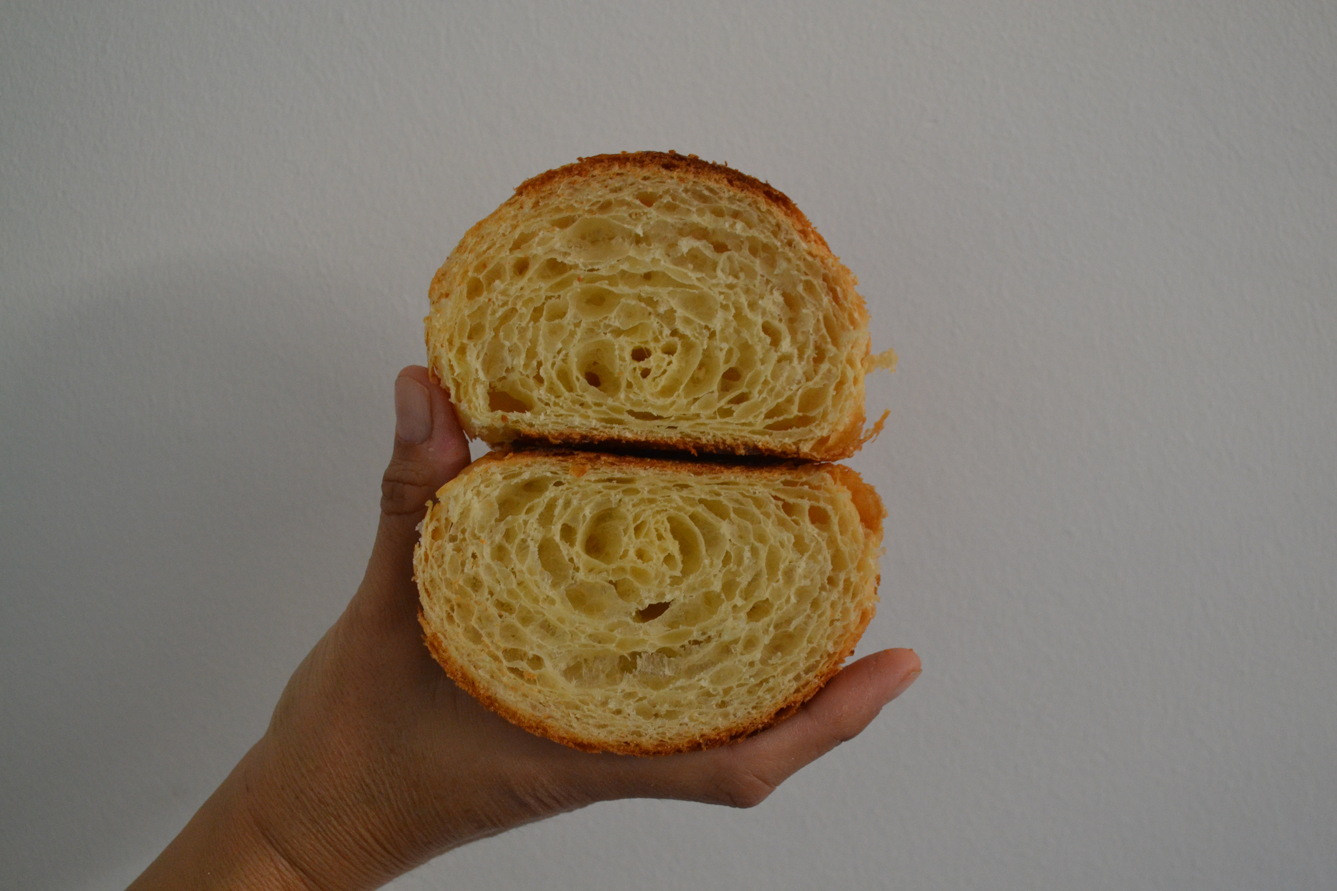 CROISSANT ARTESANO DE  MANTEQUILLA