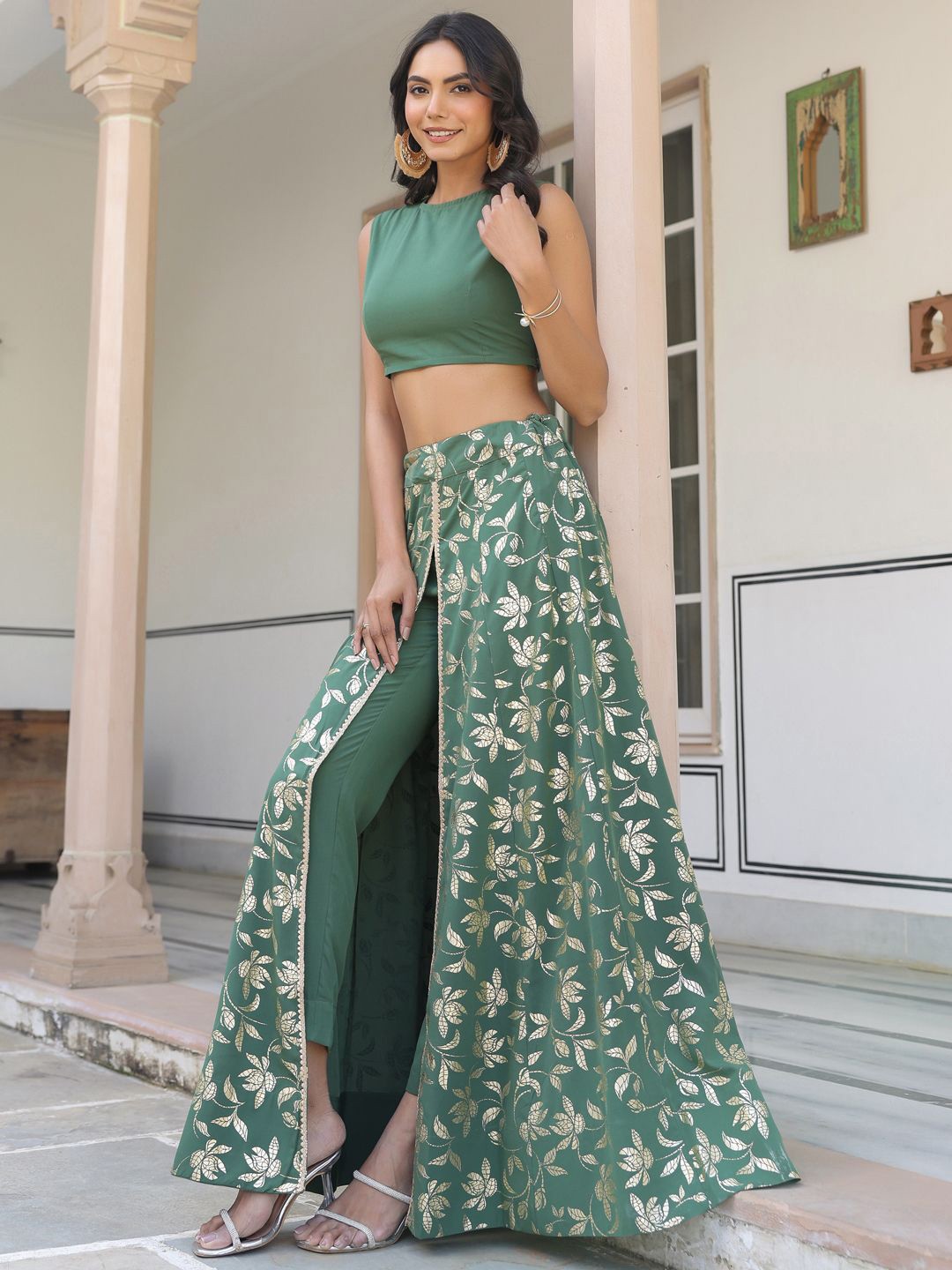 Women's Olive Green Crepe Solid Lehenga Choli With Pants