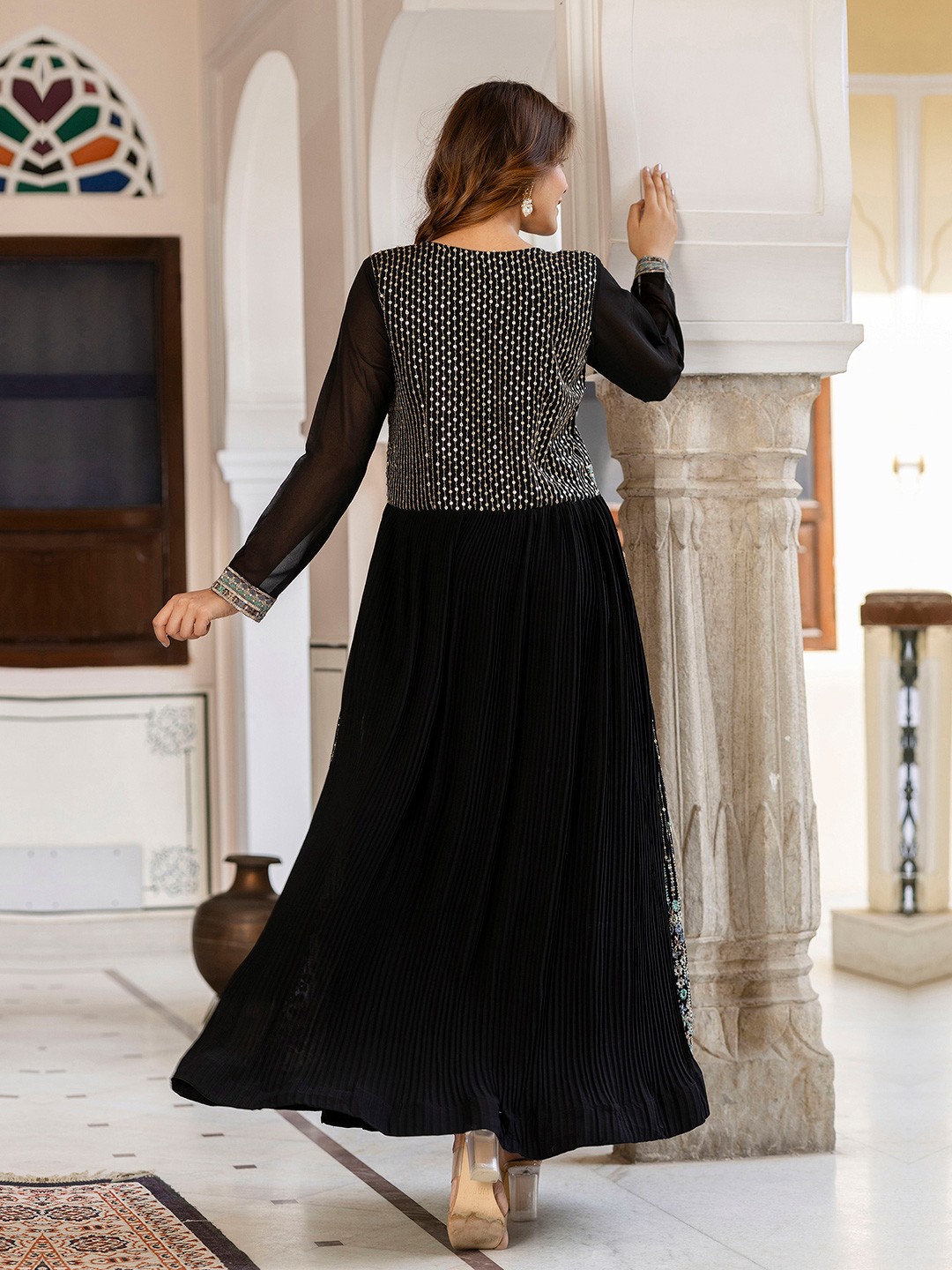Floral Embroidered V-Neck Sequinned Georgette Kurta With Trousers & Dupatta