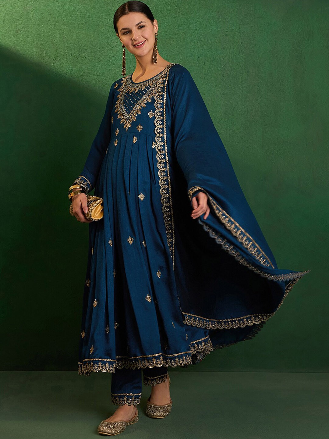Zari & Sequence Embroidered Round Neck Anarkali Kurta