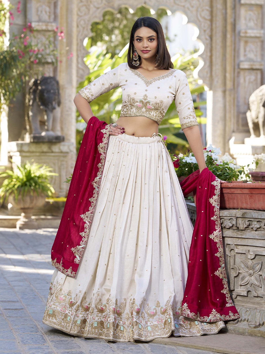 Embroidered Lehenga & Unstitched Blouse With Dupatta