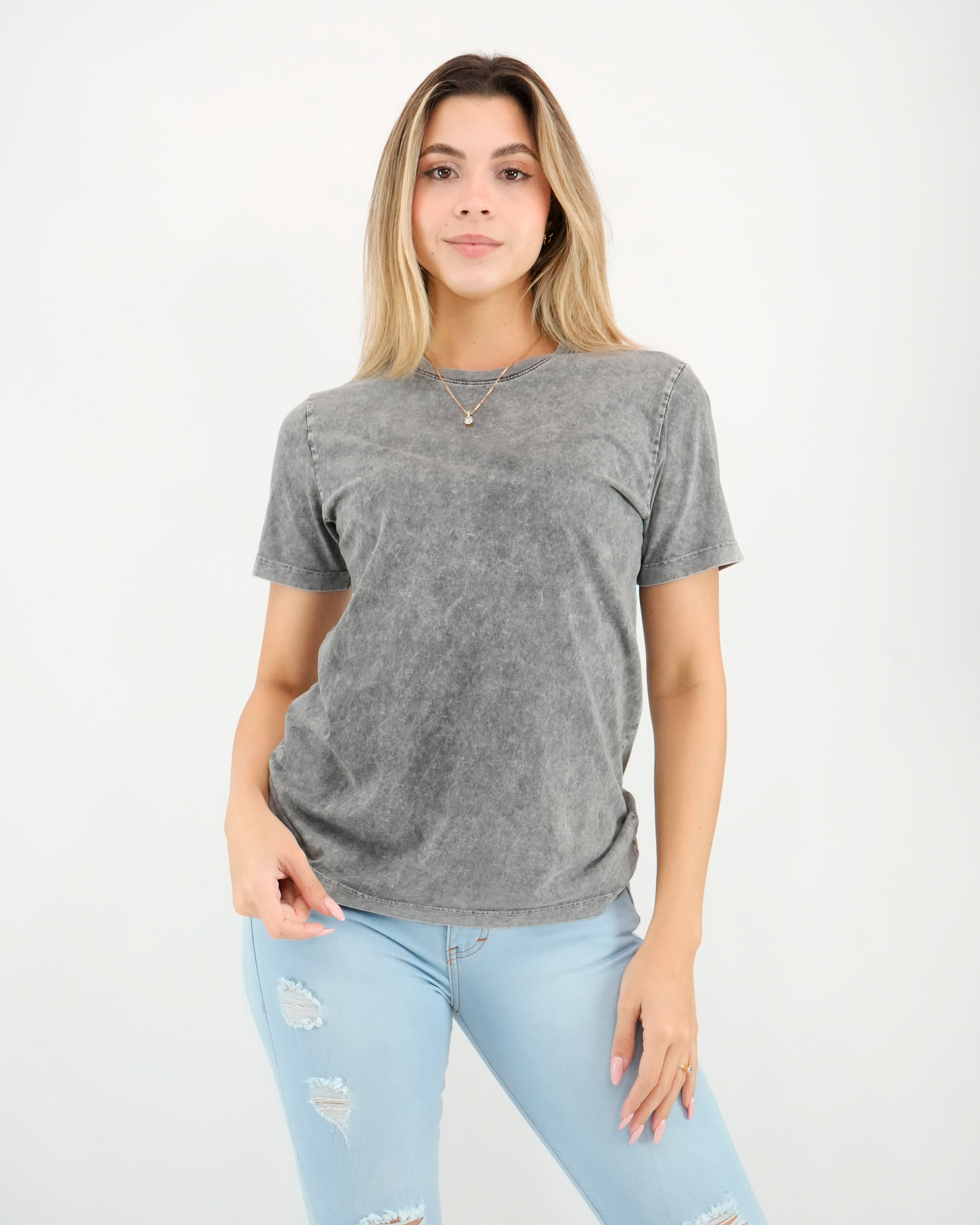 Camiseta gris lavado
