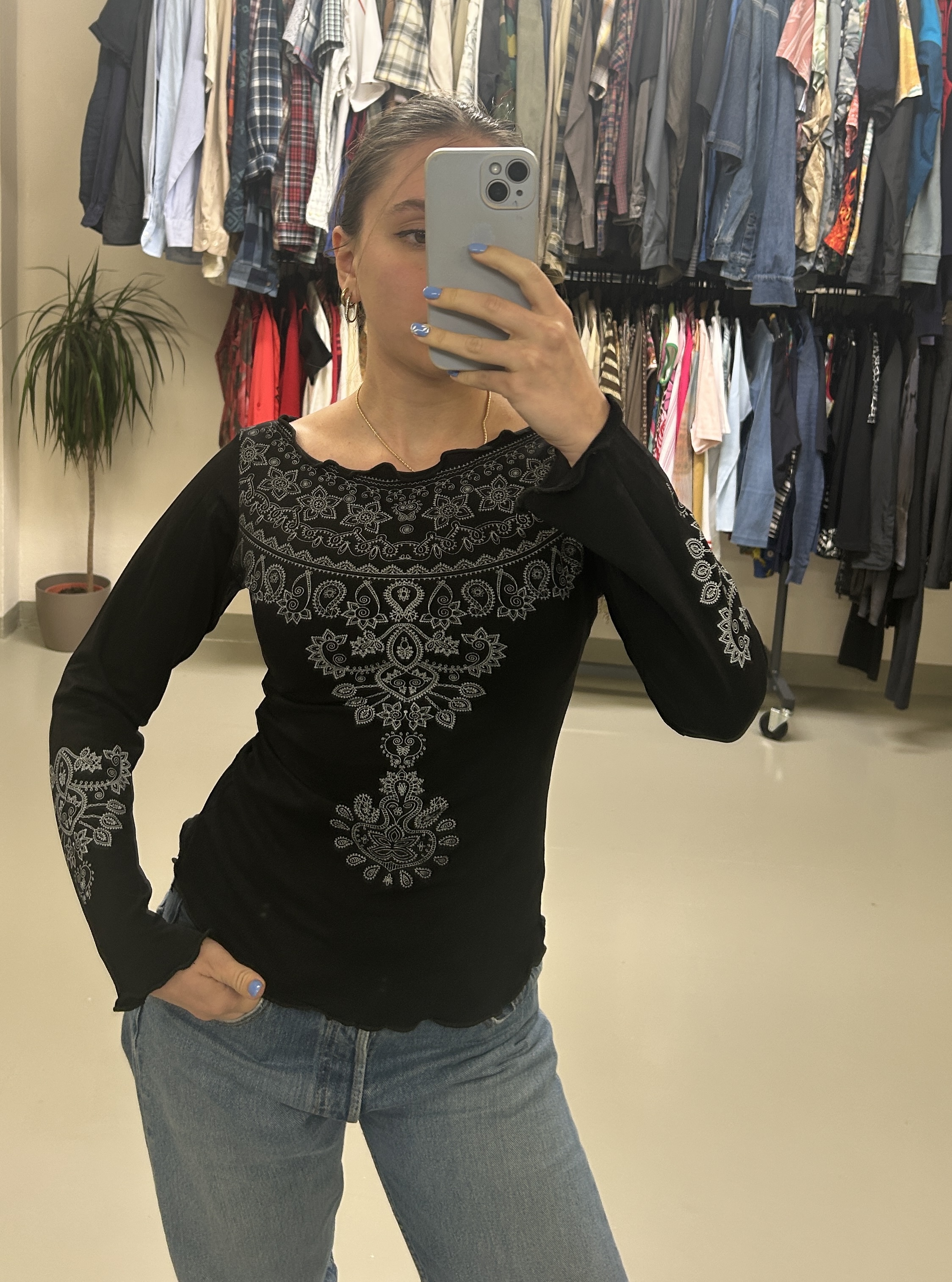 Embroidered Black Long Sleeve Top Taglia S/M