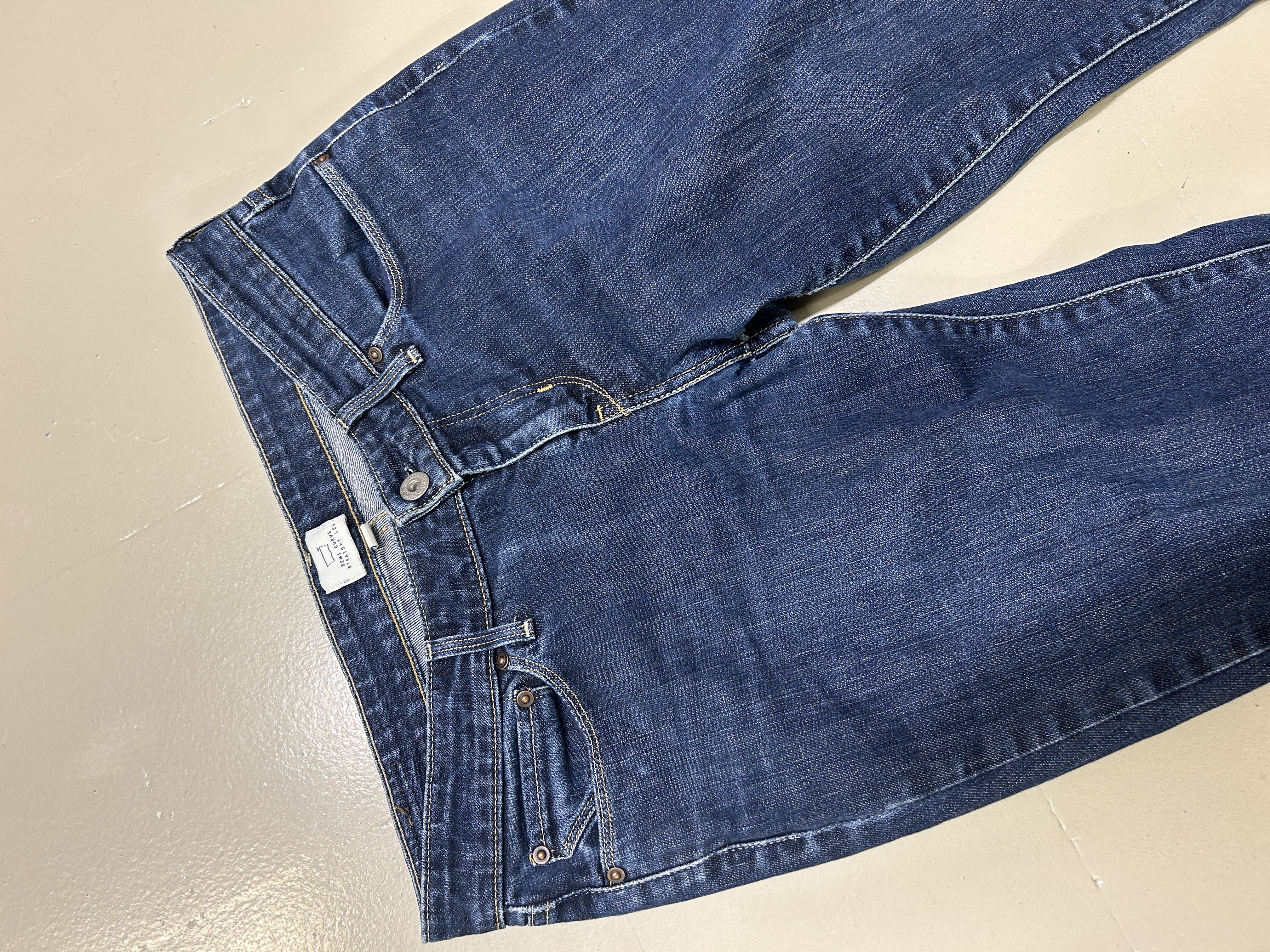 Levi's demi curve W29 (veste 40/42it)