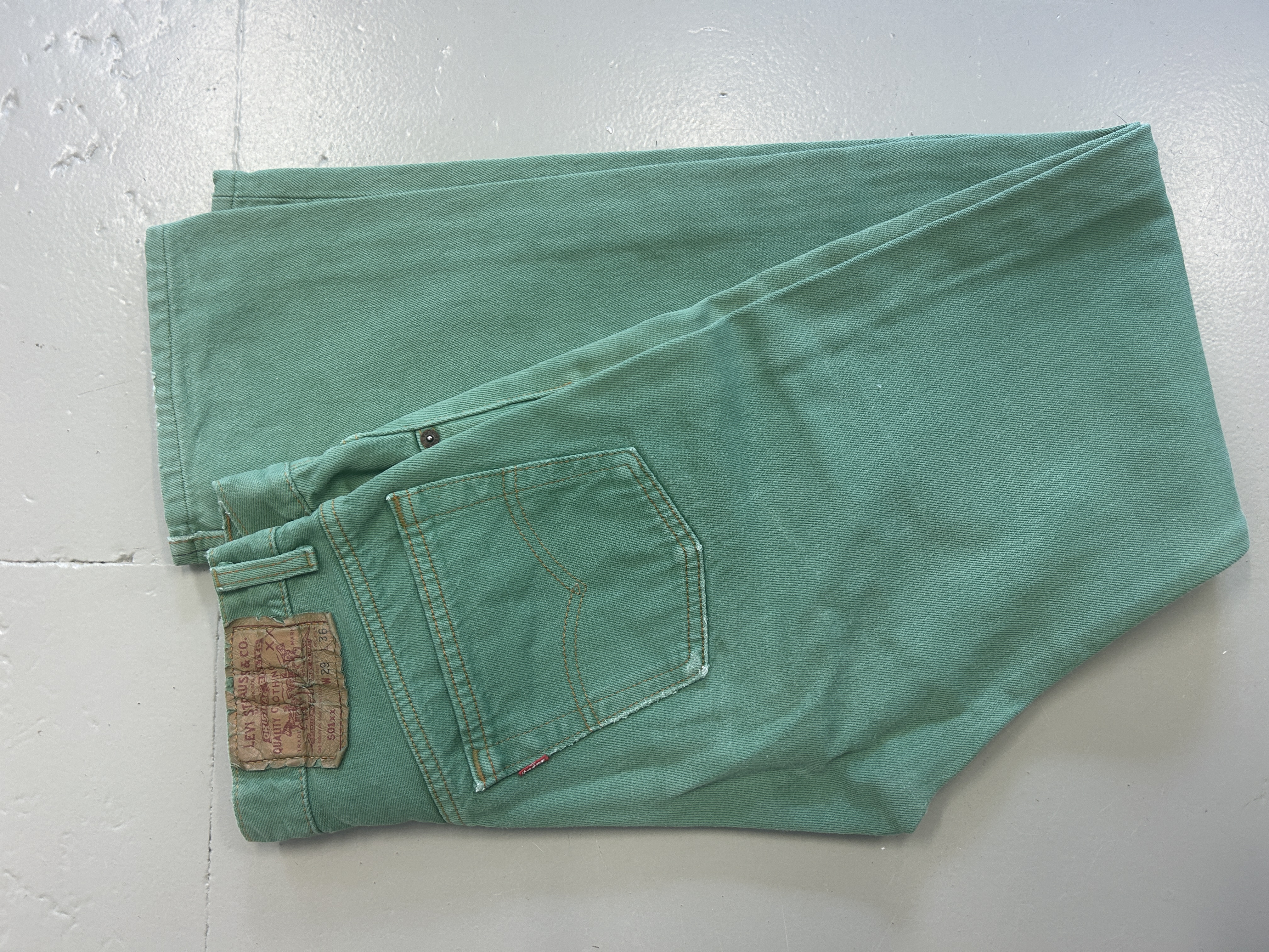 Green Jeans Levi's W29 L36